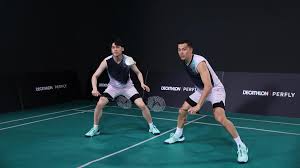 ยุทธศาสตร์การยืนตำแหน่งในเกมคู่: แนวหน้า-แนวหลังและการหมุนตำแหน่ง